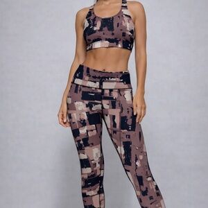 Chic & Supportive Two-Piece Activewear Set ✨